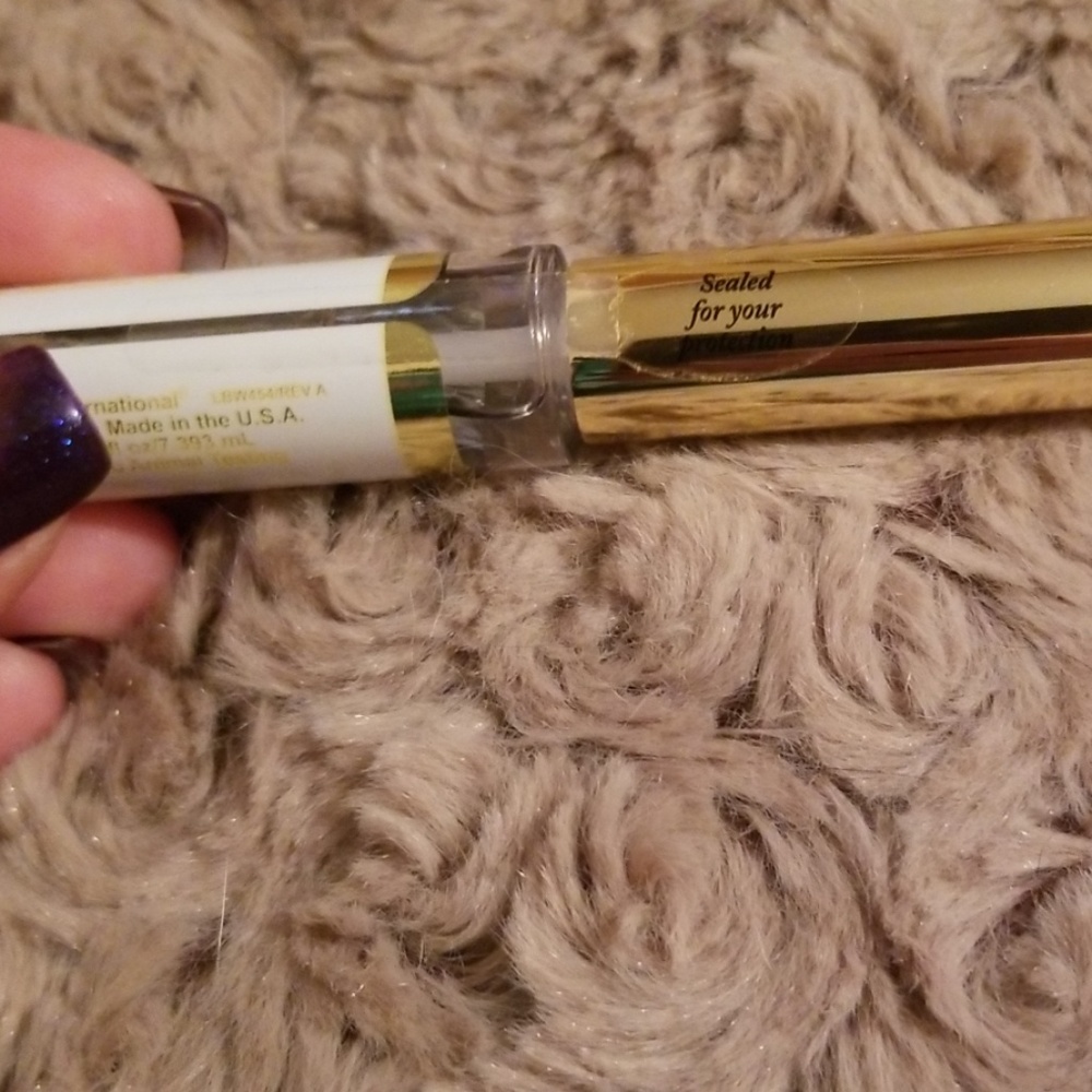 LipSense Oops Remover - Picture 3 of 3